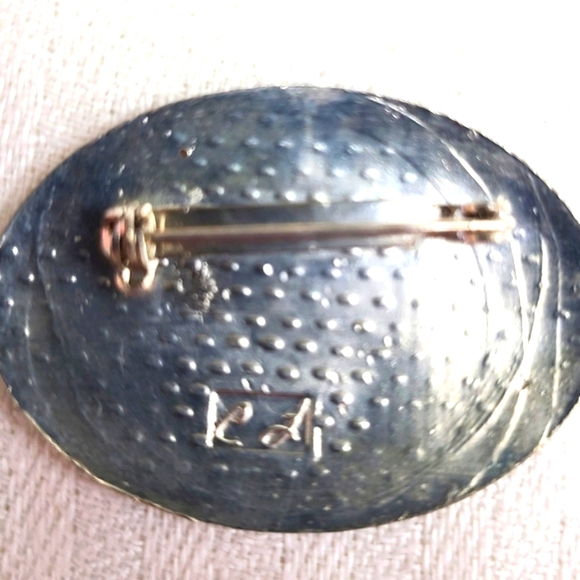 Rare Vtg. CHRISTIAN LACROIX Red Flowered Enamel Brooch Signed - Picture 4 of 5